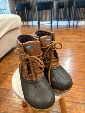 Sperry Youth Duck Boots Size 4M – Brown/Black, Lace-Up, Unisex